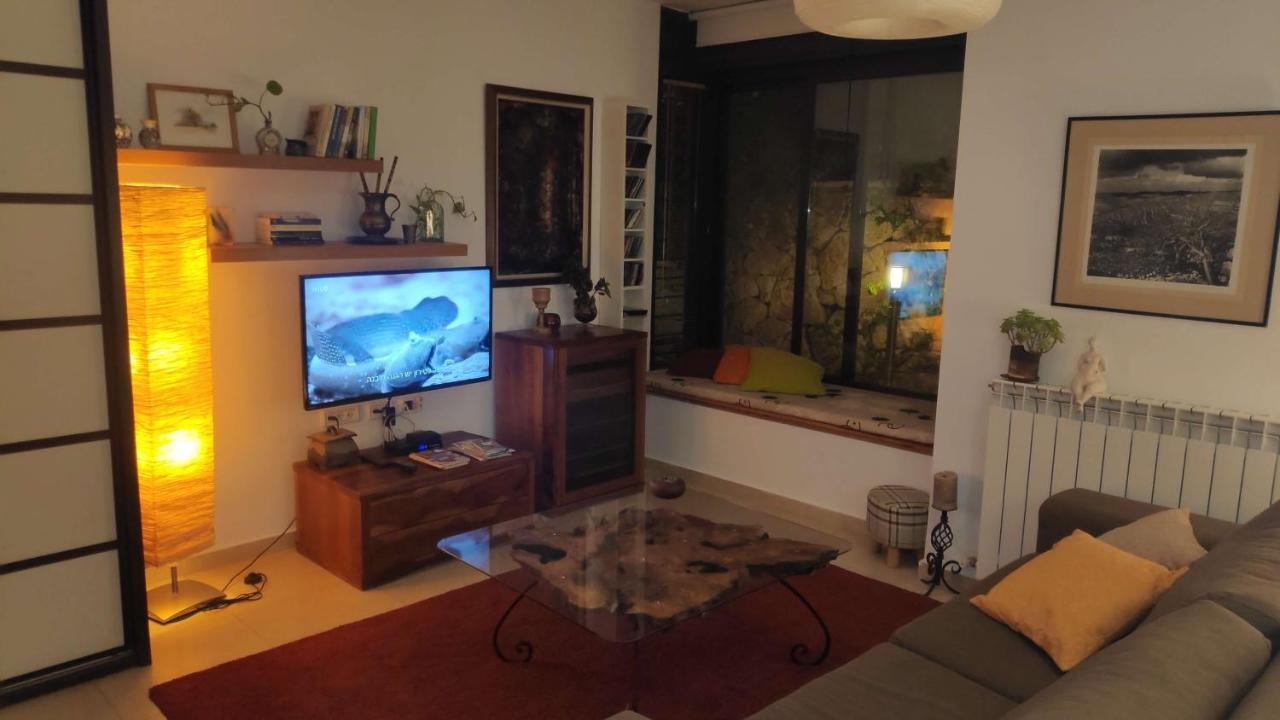 בית האומנים Artist Home Neve Ilan Buitenkant foto